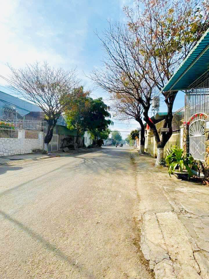 Đất nền Kon Tum 114m² - Đất thổ cư 100%, kinh doanh thuận lợi!