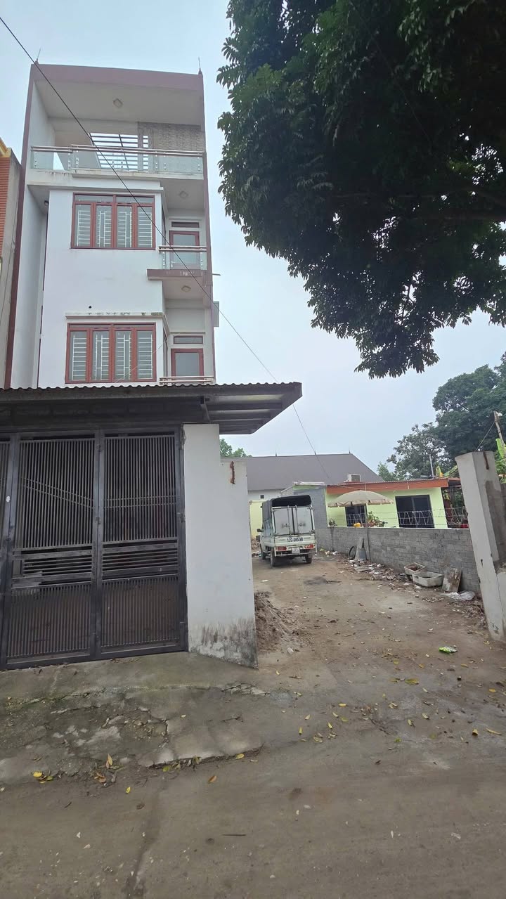 Nhà Phố Thị trấn Thắng, Hiệp Hòa 256m² – Mặt tiền kinh doanh đắc địa!