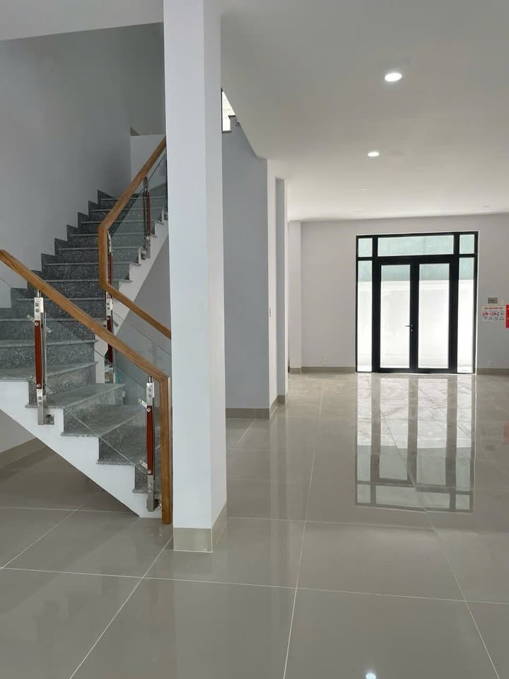 Nhà Phố Vinhomes Grand Park Manhattan 126m² - Kinh Doanh Đa Ngành