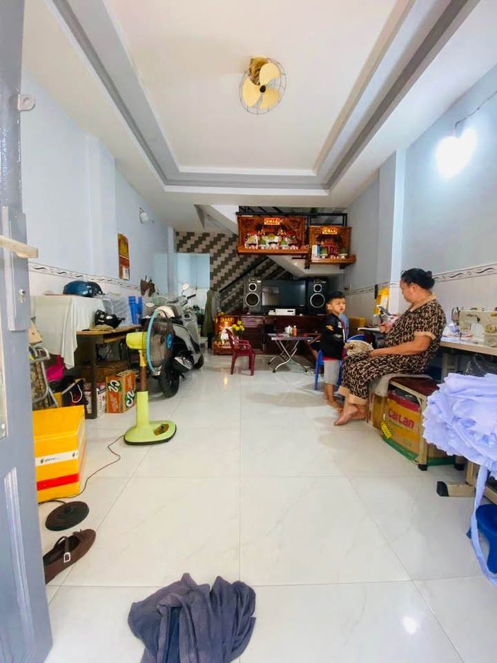 Nhà 3 Tầng Huỳnh Văn Nghệ, Tân Bình 48m² - Ô tô vào tận nhà!