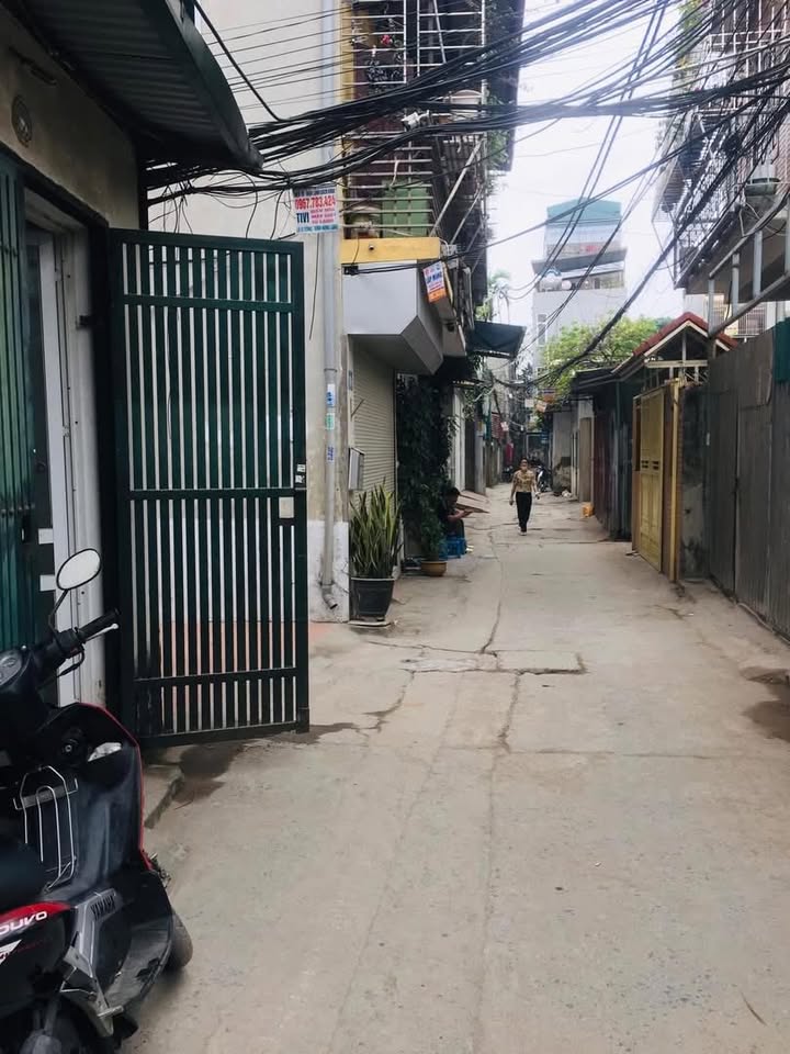 Nhà Riêng Định Công 45m² - Không Chung Chủ, Sẵn Sàng Vào Ở!