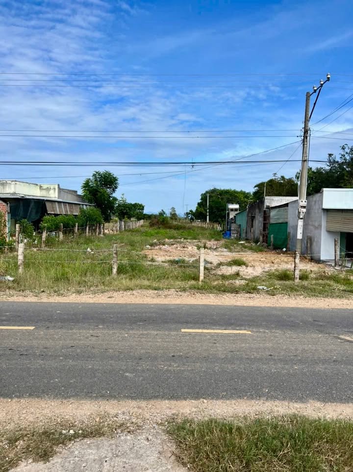 Đất nền Thuận Hòa 1400m² giá 1.9 tỷ - Sổ đỏ chính chủ!