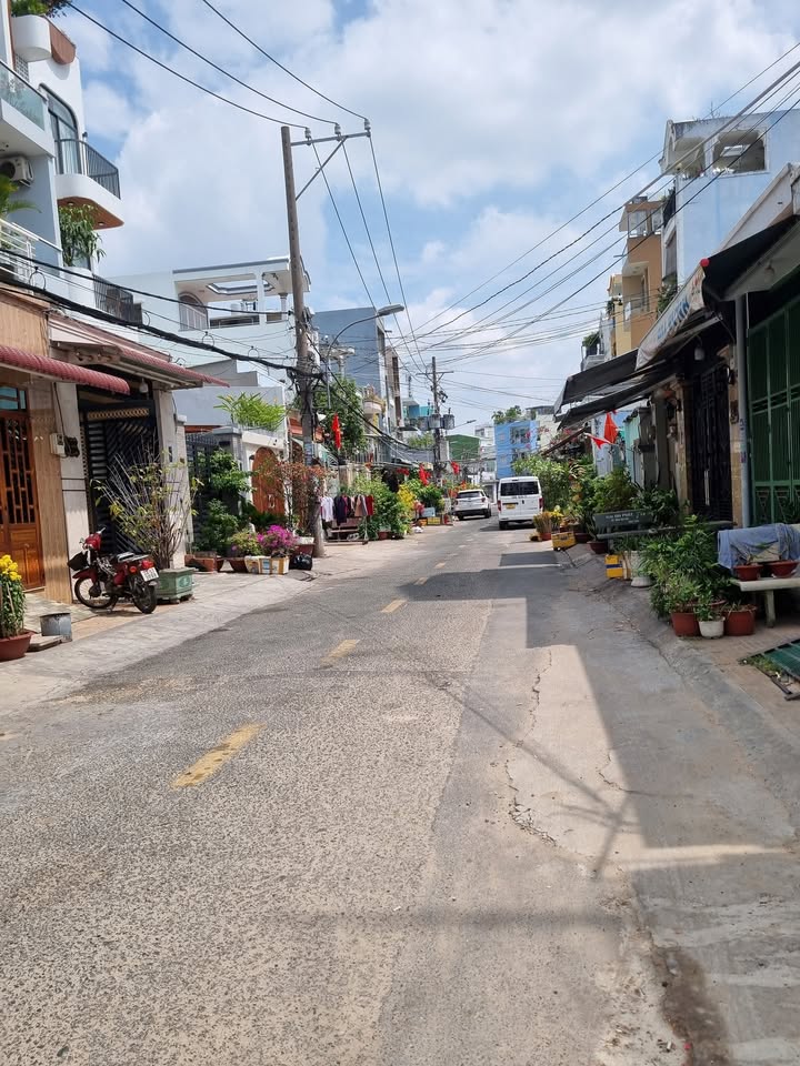 Nhà Mặt Tiền Bình Tân 72m², 4 Tầng, Giá 6.2 Tỷ - Gần BX Miền Tây