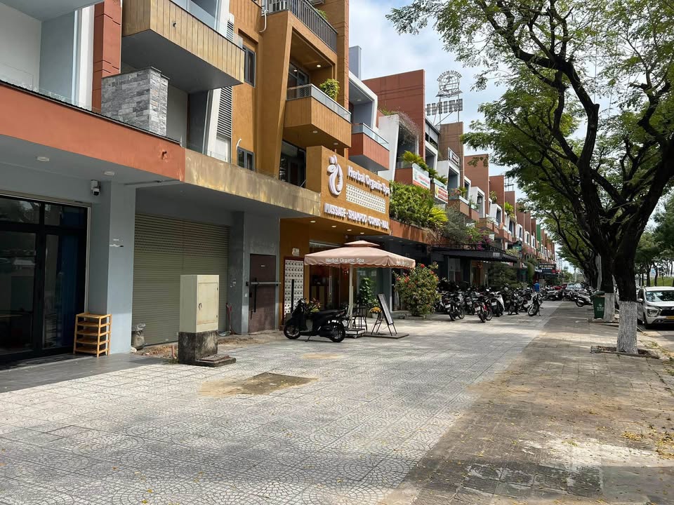 Shophouse Nại Nam, Hải Châu - 4x Triệu/tháng - Mặt tiền kinh doanh