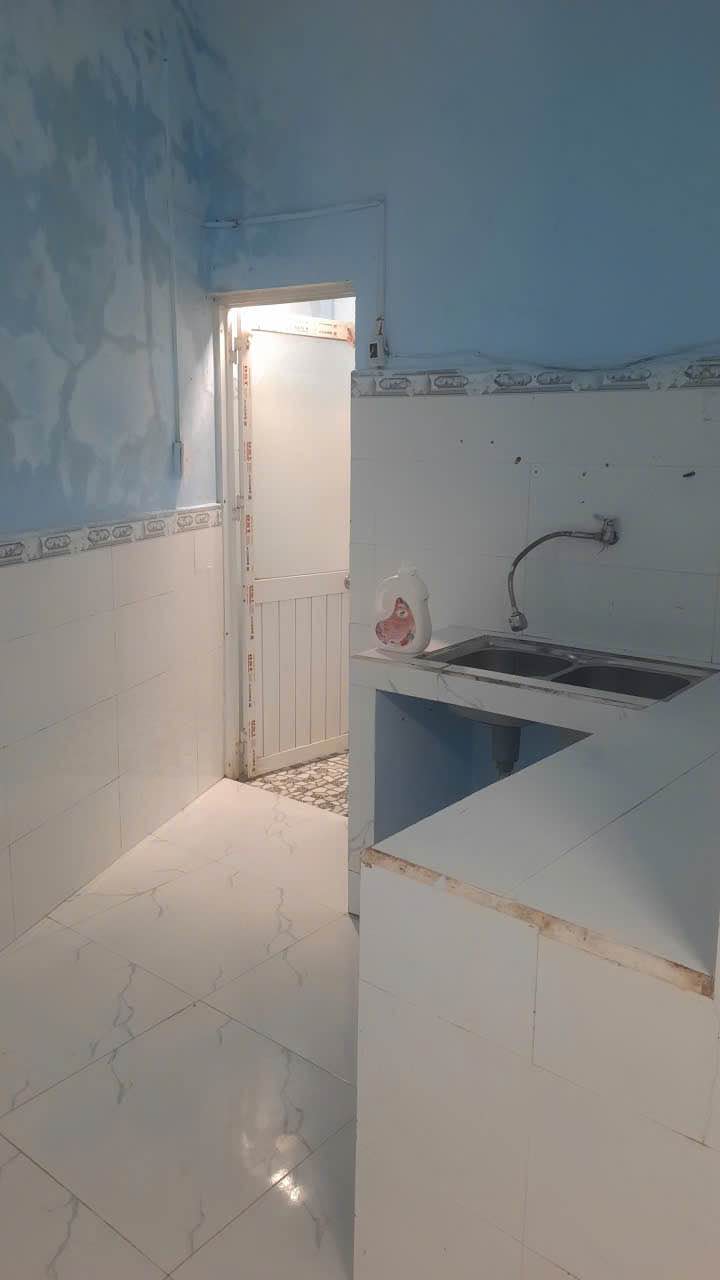 Nhà Kiệt Oto Trà Na, Liên Chiểu - 2PN, Sân Rộng, Giá 4 Triệu/Tháng