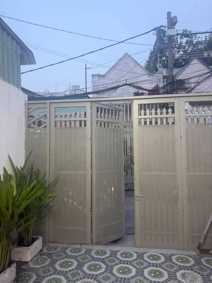 Nhà riêng Hiệp Thành Q12 60m² giá 1.85 tỷ - Giá tốt hiếm có!