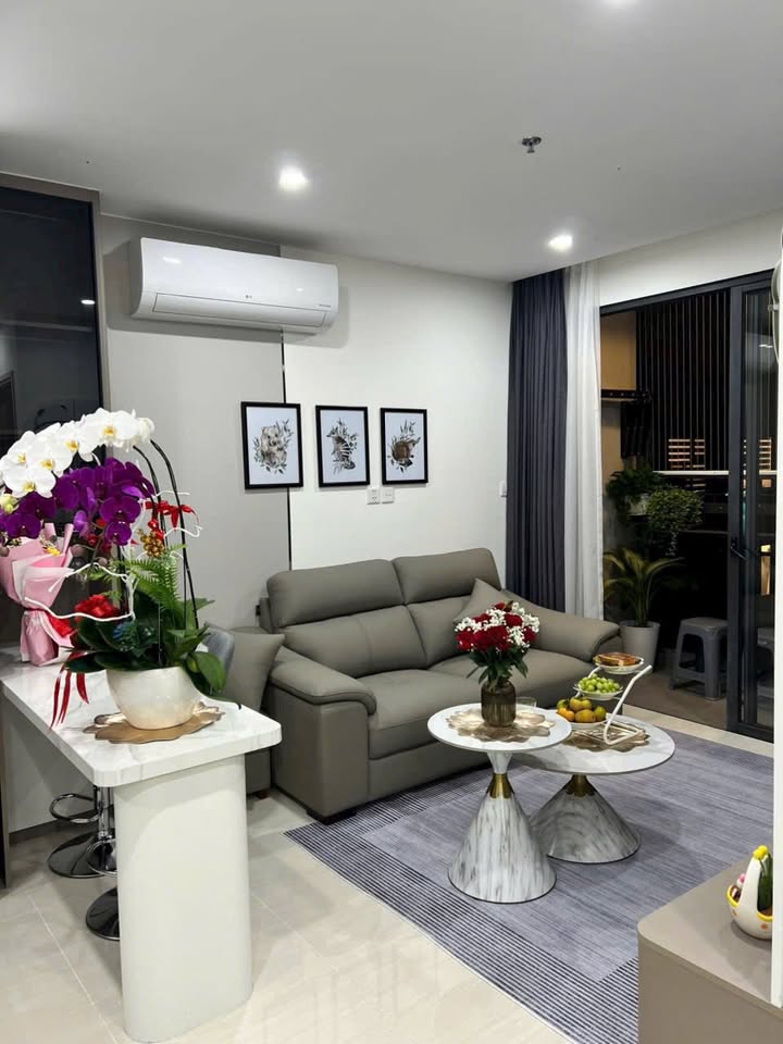 Căn hộ Vinhomes Central Park Bình Thạnh 1PN 8 triệu - Full nội thất cao cấp!