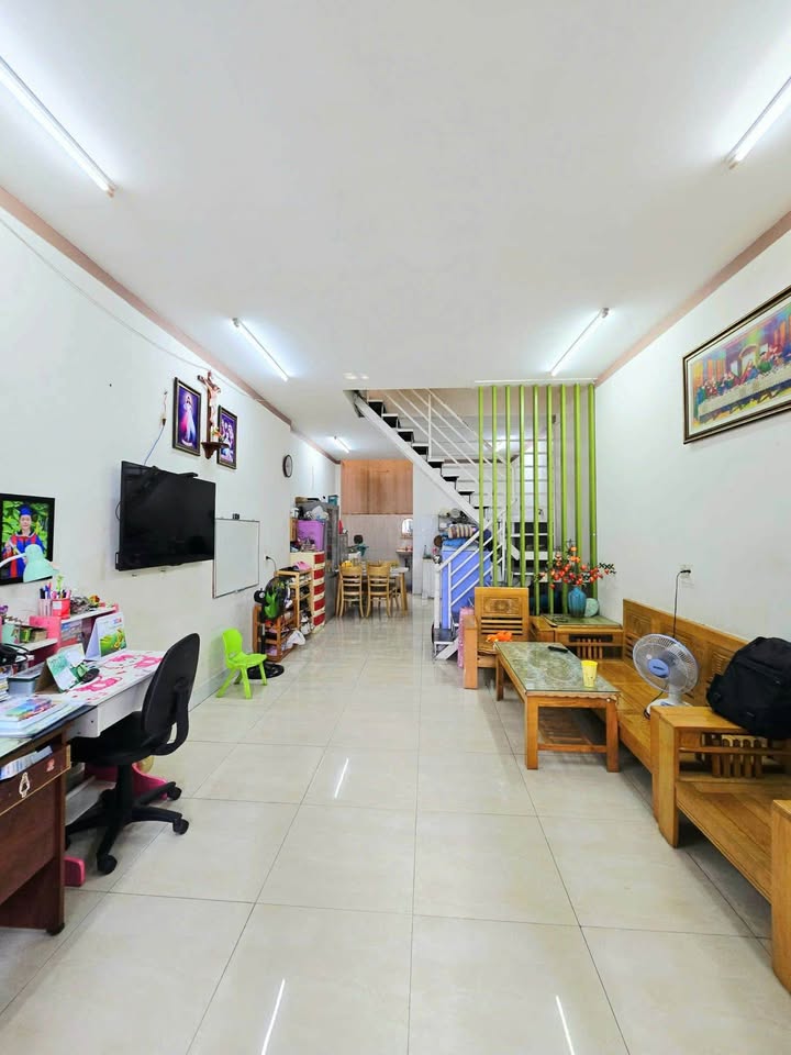 Nhà Phố Long Trường Thủ Đức 53m² - Đường lớn sầm uất