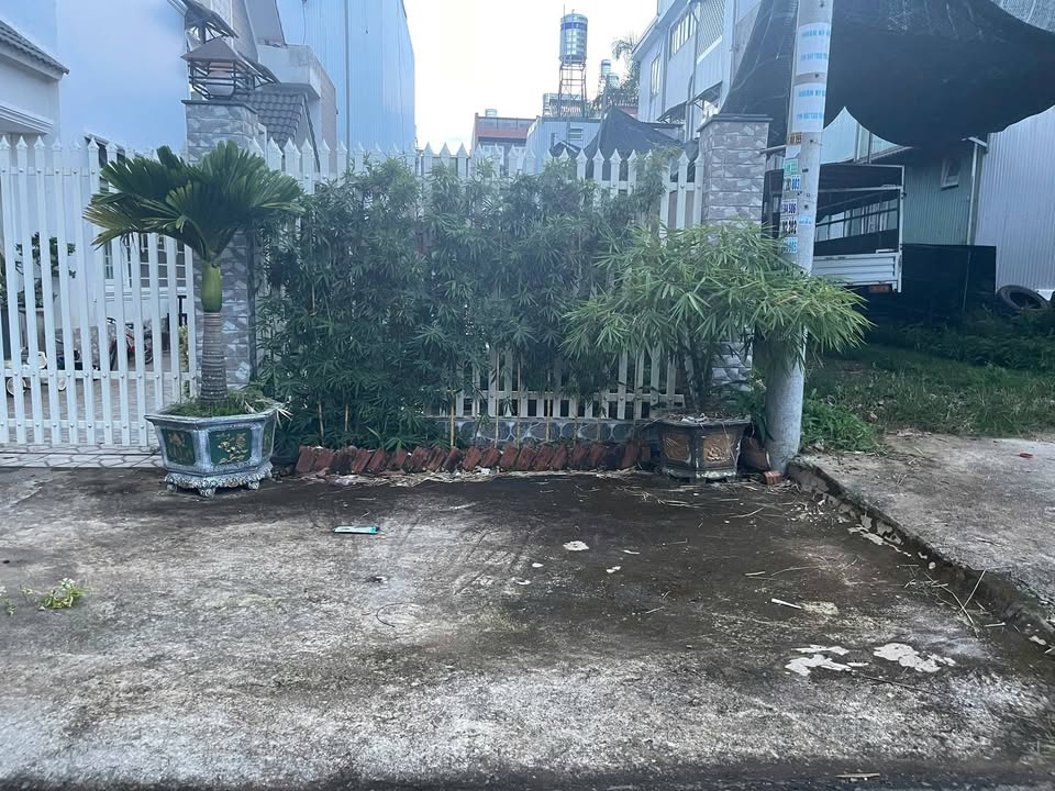 Bán Gấp Nhà Riêng 300m² Phường 1, Bảo Lộc - 3 Sổ Hồng Riêng, Giá 10.5 Tỷ