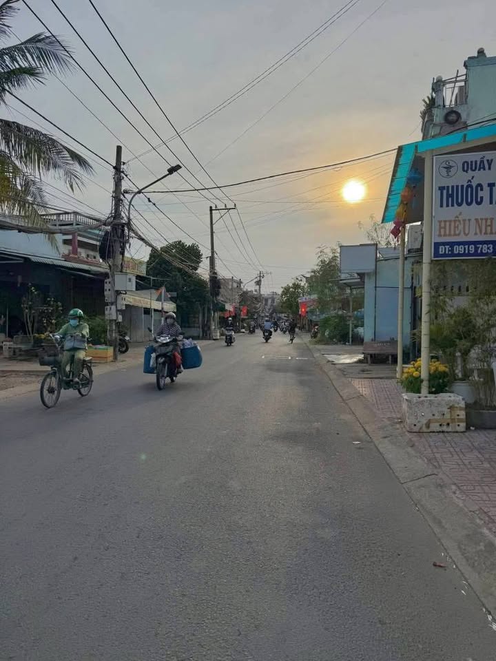 Bán đất Mỹ Tho 150m² giá 1 tỷ - Đường to ô tô, gần Aeon Mall