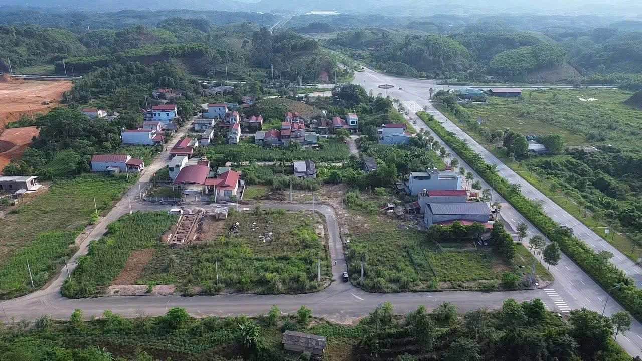 Đất nền TDC Trực Thanh Lục Yên 100m² 1.5 tỷ - Sổ đỏ chính chủ!