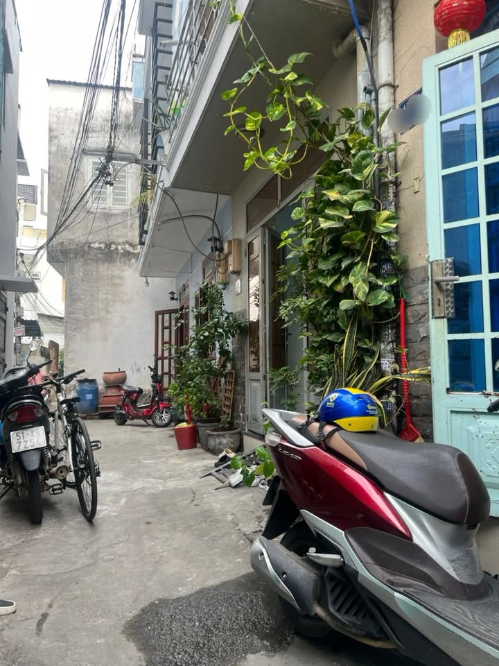 Nhà phố Linh Tây Thủ Đức 30m² giá 3.05 tỷ - Giá tốt hiếm có!