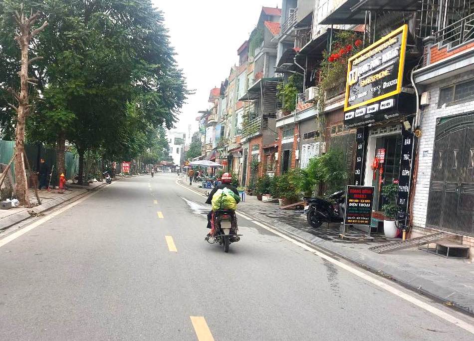 Đất nền Ngọc Thụy, Long Biên 120m² - Sổ đỏ, oto tránh, giá chỉ 1.68 tỷ