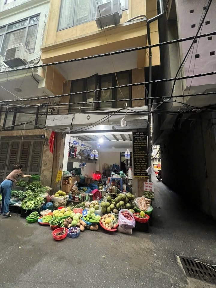 Bán nhà mặt phố Nguyễn Xiển 30m² - 13.5 tỷ - Mặt tiền kinh doanh!