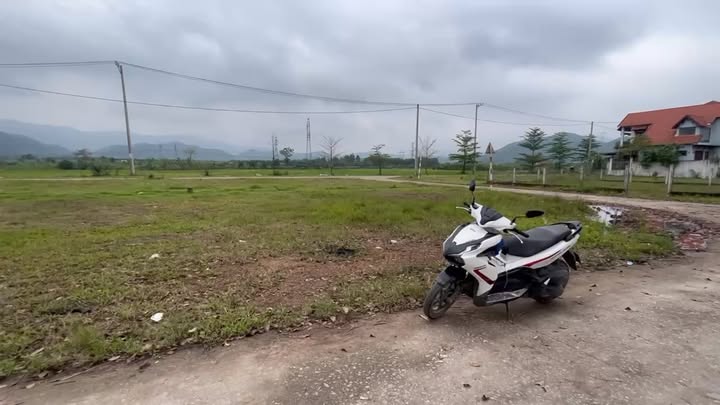 Đất nền Hương Hồ 202.9m² - Sổ đỏ chính chủ, giá tốt đầu tư!