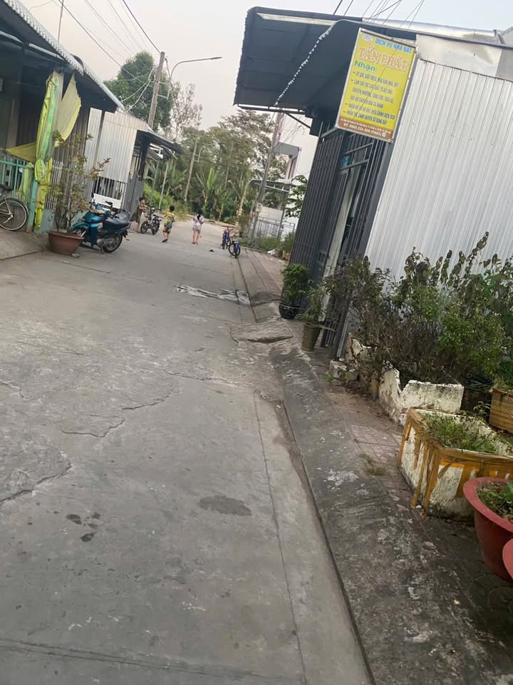 Đất nền Thị trấn Thới Lai Cần Thơ 210m² - Sổ đỏ chính chủ