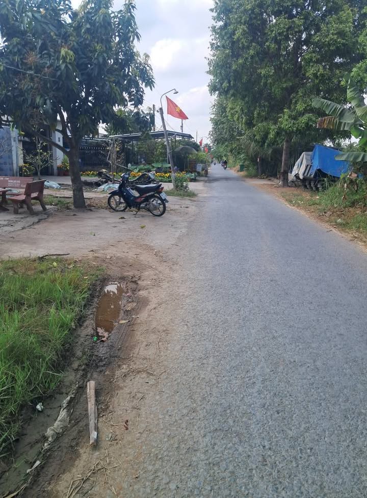 Bán Đất Mặt Tiền Đường Nhựa Chợ Han, Cần Thơ - 180m² Sổ Đỏ