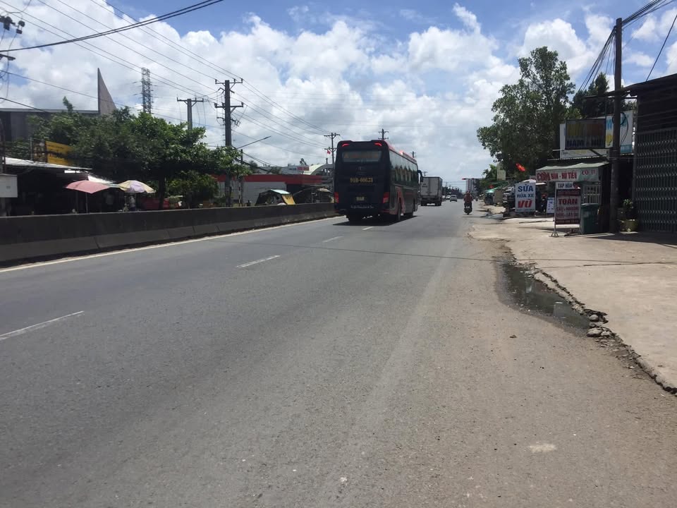 Nhà Mặt Tiền QL1A, 192m², Hậu Giang - Vừa Ở Vừa Kinh Doanh Đắc Lợi