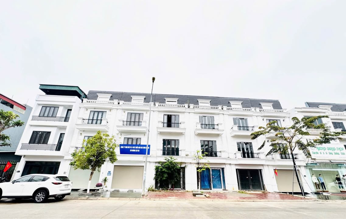 Nhà phố Ngô Quyền Lào Cai 99m² 4.99 tỷ - Vị trí kinh doanh tốt