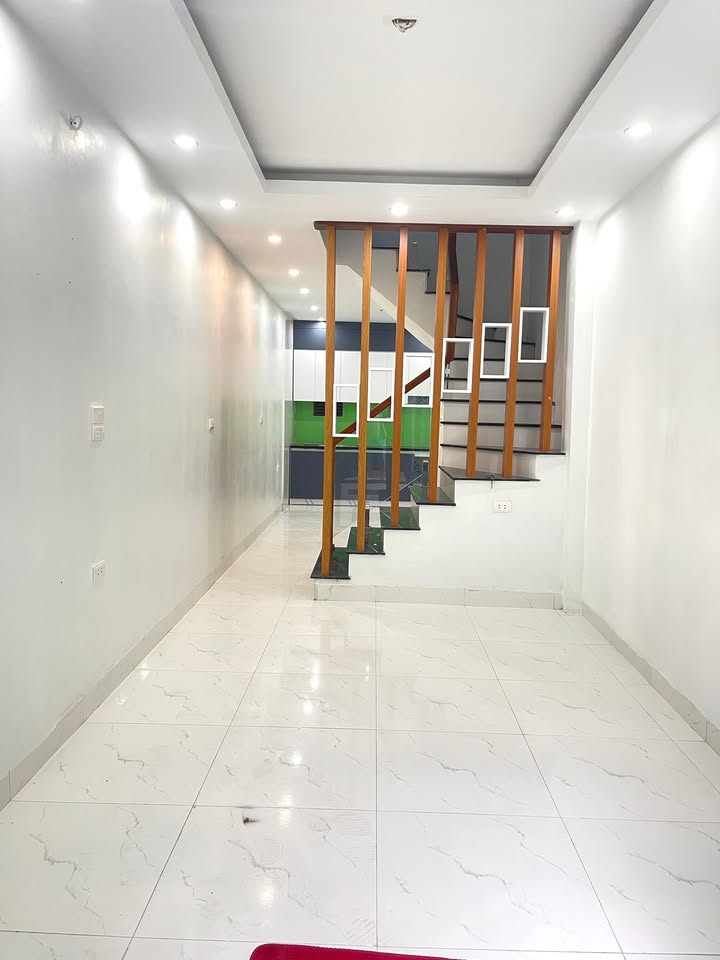 Bán nhà Phố Vĩnh Hưng 30m² hơn 4 tỷ - Ô tô vào tận cổng!
