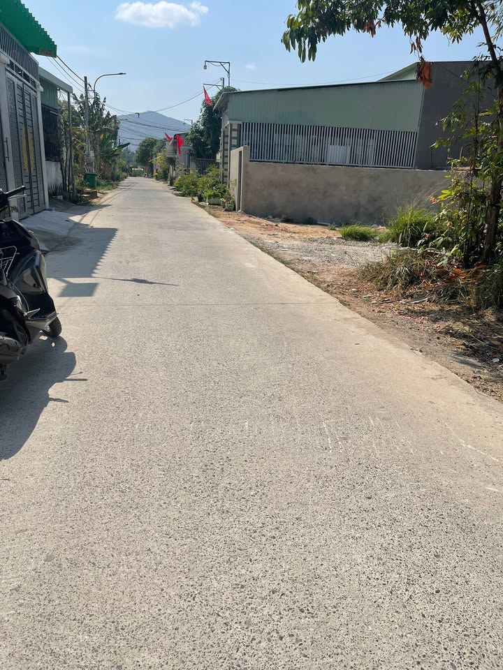 Bán Đất Mặt Tiền Bê Tông Mỹ Xuân 182m² - Giá 1.4 Tỷ