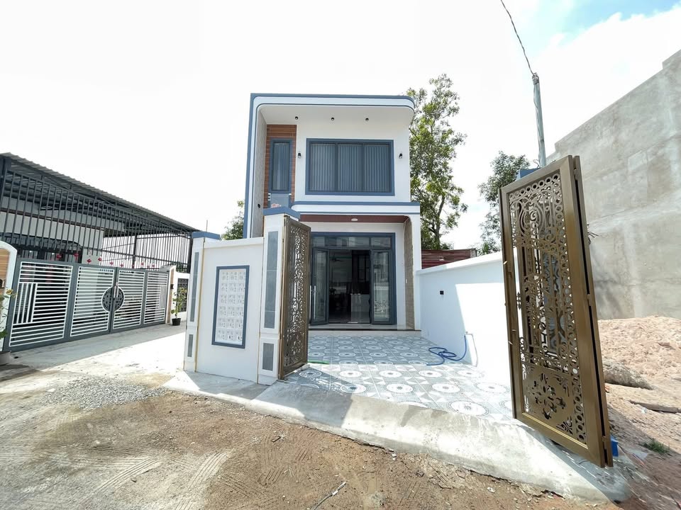 Nhà Phố Long Điền 2.5 Tỷ - 107.5m² Sổ Hồng Thổ Cư, Gần Chợ An Ngãi