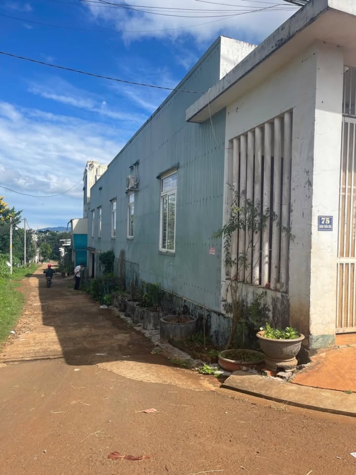 Bán đất Hẻm chính Đặng Trần Côn, An Nhơn 160m² - Sổ hồng thổ cư, 2 ô tô tránh