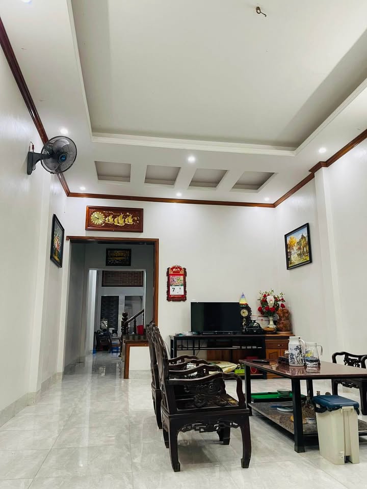 Nhà 91m² Nguyễn Trãi, Hà Giang - 2 Tỷ, Ô tô vào nhà, Sẵn ở ngay!