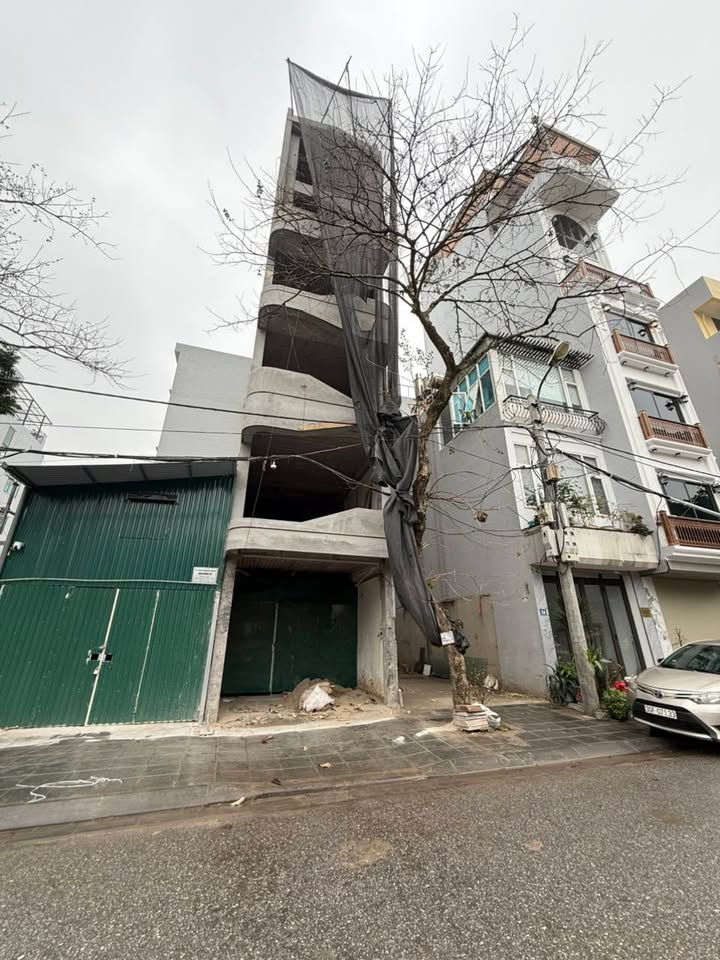 Bán nhà phố TĐC Cổ Linh 40m² 7 tầng - Vị trí đắc địa kinh doanh tốt