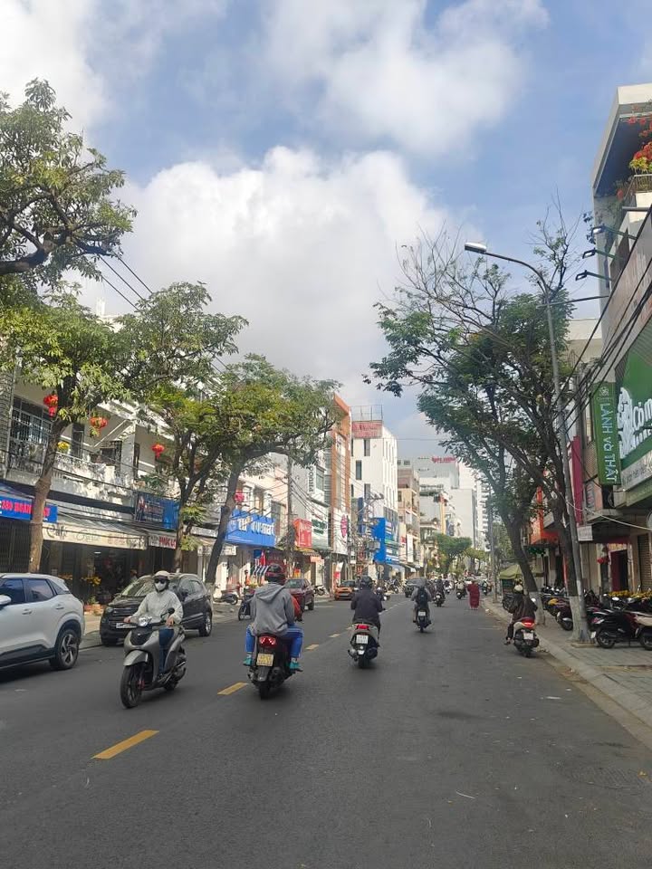 Nhà Phố Hoàng Diệu 45m² Đà Nẵng - Mặt tiền kinh doanh 8.6 tỷ