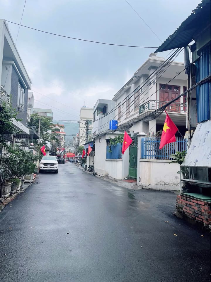 Nhà Riêng Cẩm Trung 70m² - 3PN Giá Chỉ 2.5 Triệu/Tháng - Sẵn Sàng Ở Ngay