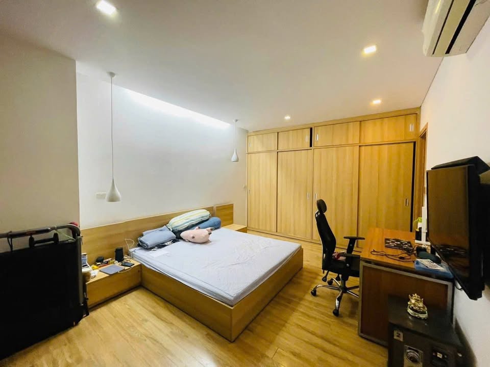 Cho thuê Căn hộ R2 Bắc Từ Liêm 130m² - Tầng cao, 2PN - Giá 2x triệu