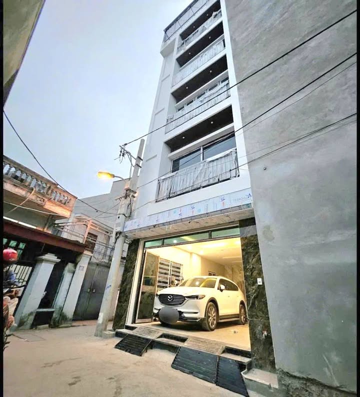 Nhà phố Cổ Linh, Long Biên 45m² giá 13 tỷ - Vị trí đắc địa!