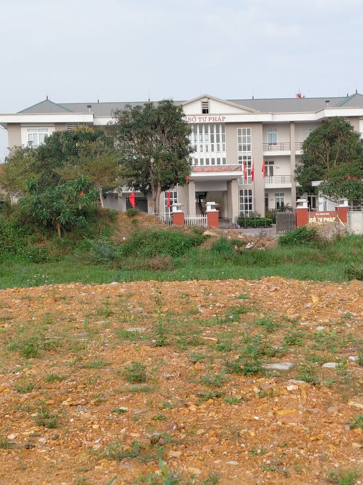 Đất nền 144m² đường Lê Duẩn, Hà Tĩnh - Sổ hồng sẵn, giá 6 tỷ