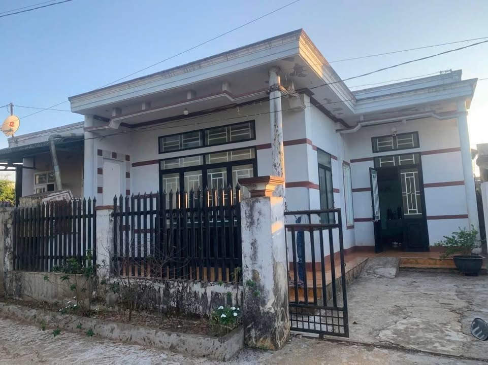 Bán nhà cấp 4 Phường Đạt Hiếu 108m² giá 1.1 tỷ - Giá tốt hiếm có!