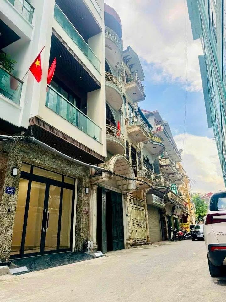 Bán nhà KĐT Linh Đàm 87m² - Thang máy, Gara ô tô vào tận nhà!