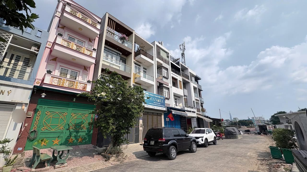 Nhà Mặt Tiền Rạch Xuyên Tâm 64m² - 5 Tầng - Giá 15 Tỷ