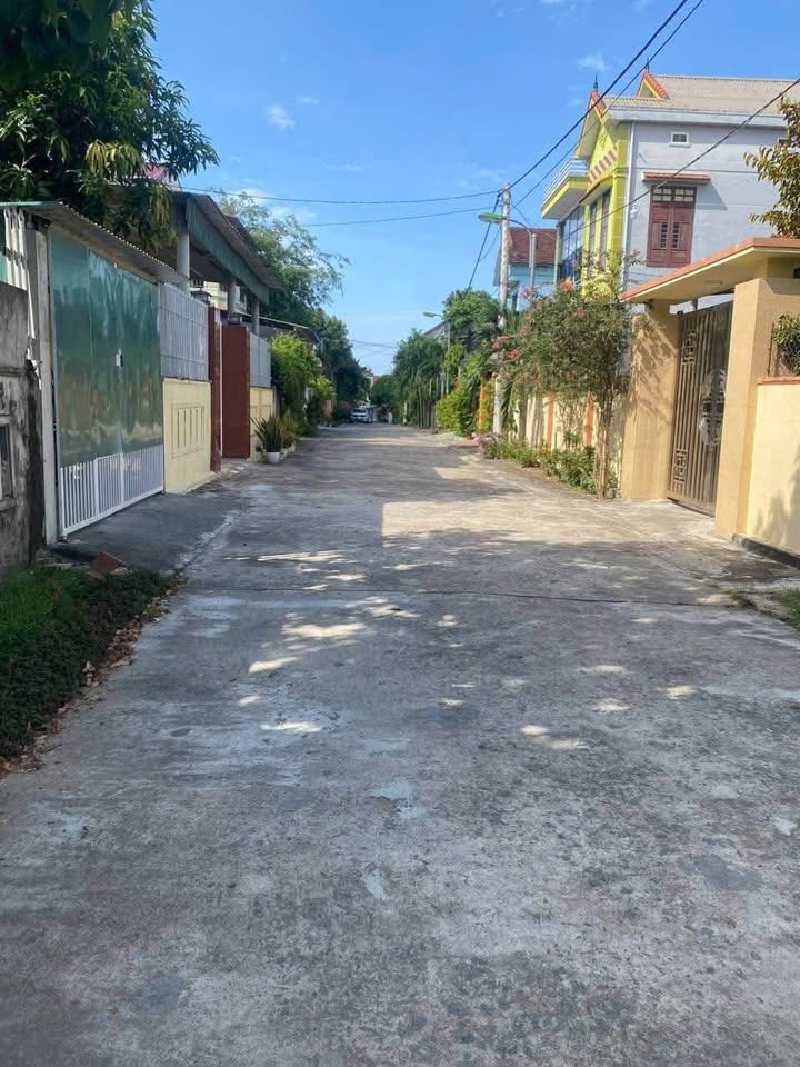 Đất nền Đồng Hới 141m² - Sổ đỏ chính chủ, đường 2 ô tô thông!