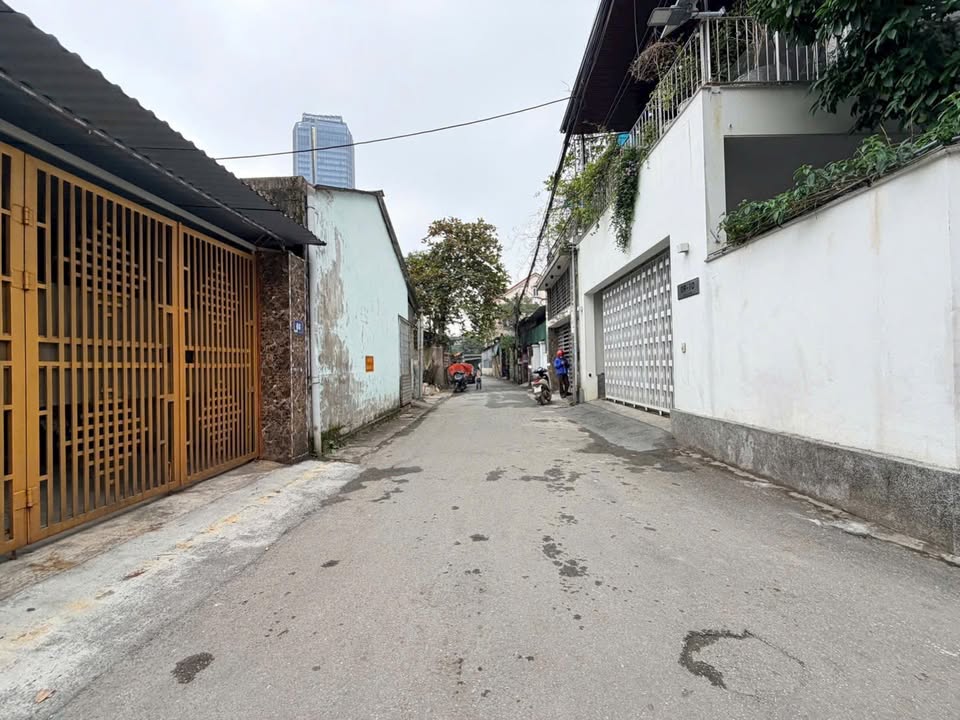 Bán đất Phường Trần Phú TP Hà Tĩnh 230m² giá 5.6 tỷ - Vị trí vàng trung tâm!