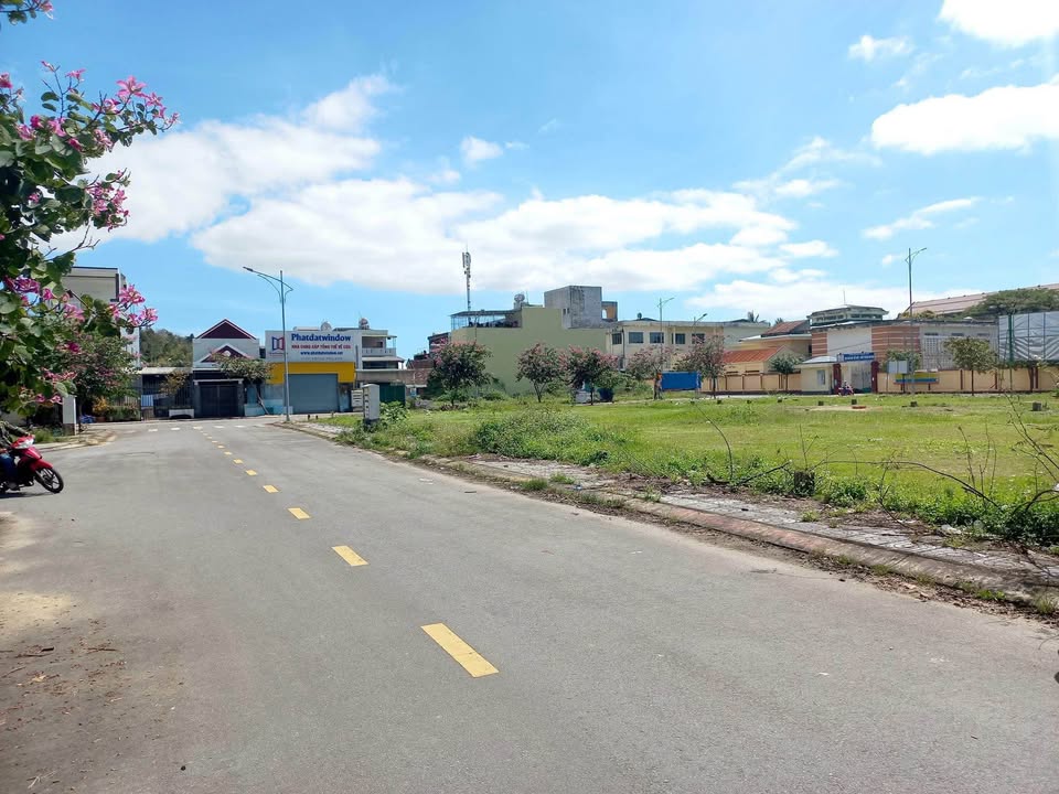 Đất nền KDC Hợp Nghĩa 140m² 2.7 tỷ - Tiềm năng tăng giá vượt trội!