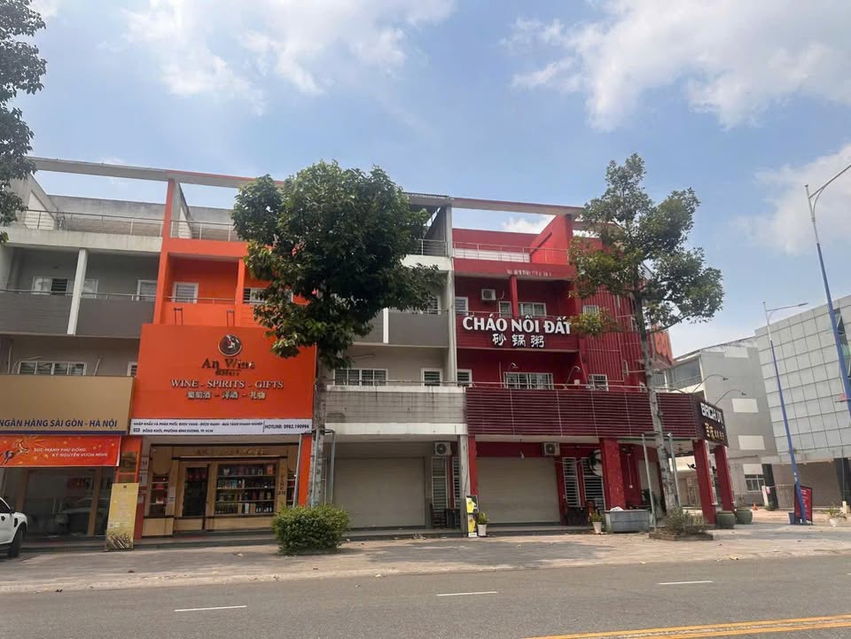 Bán nhà mặt tiền Đồng Khởi Tân Bình 138m² 11.5 tỷ - Vị trí đắc địa