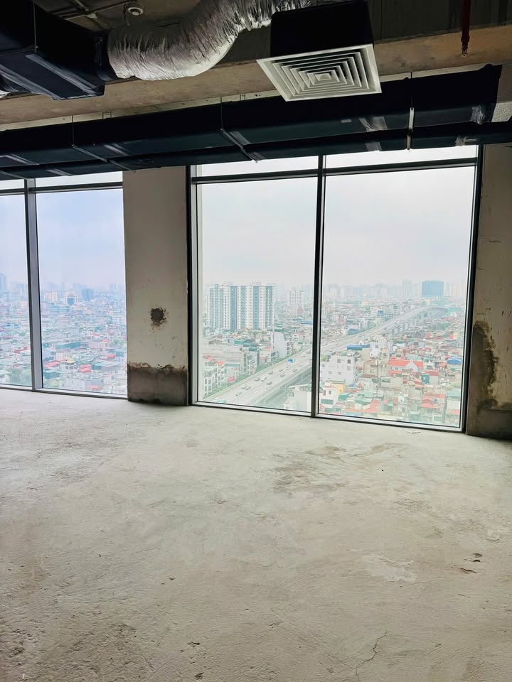 Cho thuê VP Hạng A Vinaconnex Tower 232.5m² - View đẹp, tầng cao