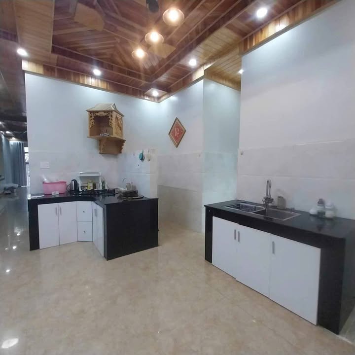 Nhà mặt tiền Lạc Dương 170m² giá 6.3 tỷ - Sổ hồng sẵn ở ngay!