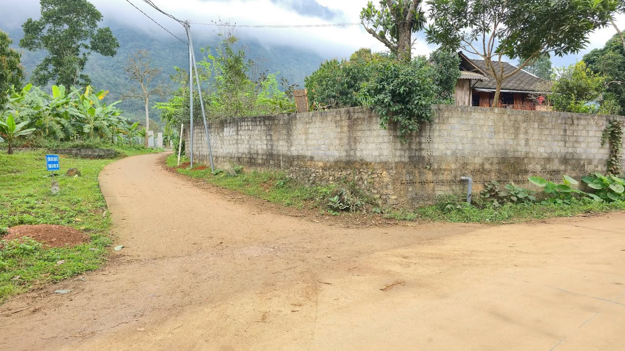 Đất nền Hà Giang 2500m² giá 350 triệu - Sổ đỏ chính chủ