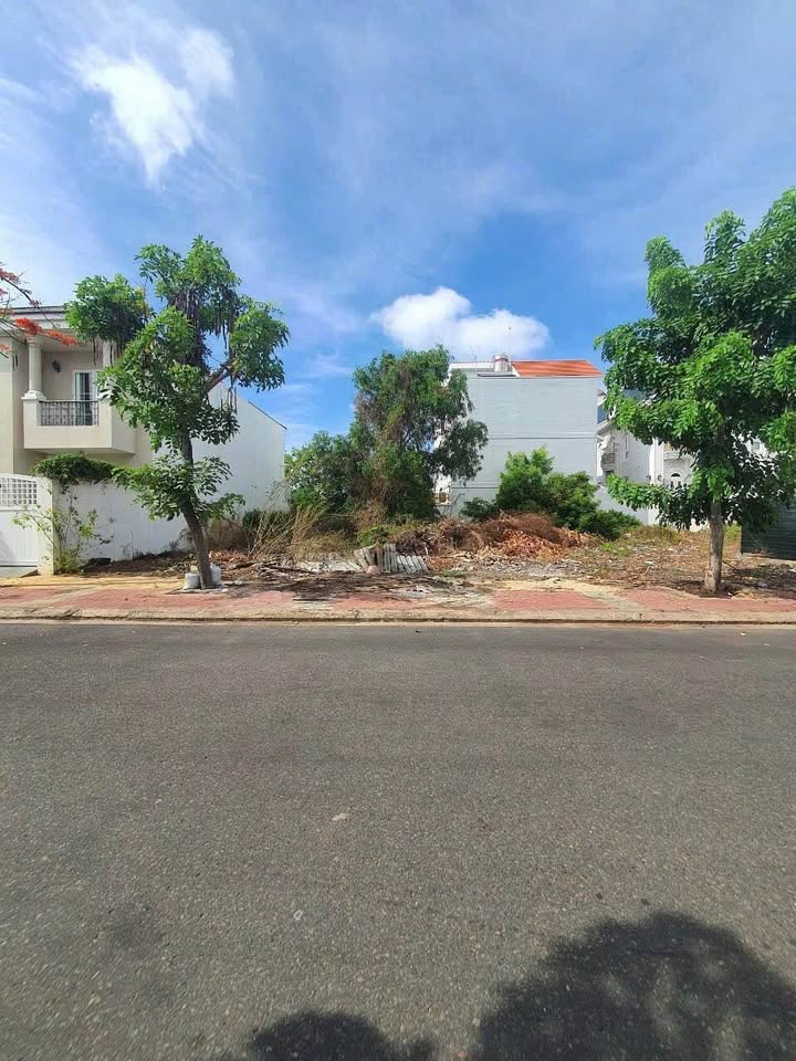 Đất nền Phan Thiết Xuân An 300m² 10 tỷ - Đường to ô tô