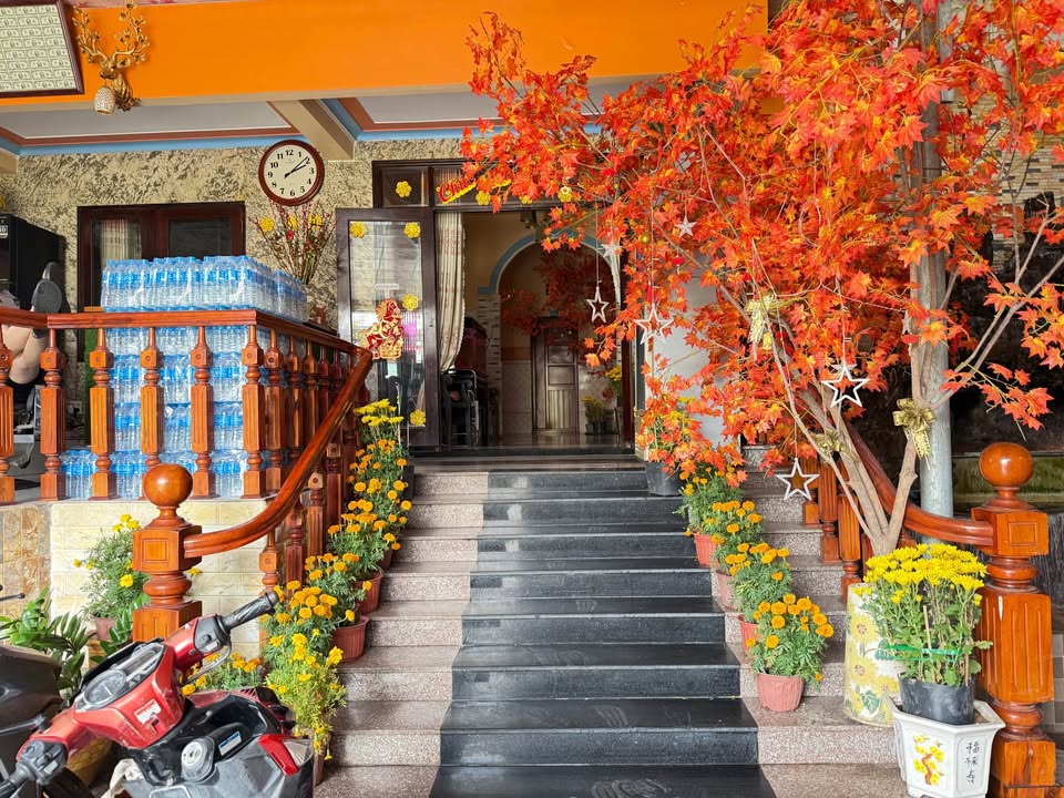 Bán Khách Sạn 3 Tầng Kinh Doanh Tốt Mặt Tiền Trần Hưng Đạo, Phan Thiết - 250m²