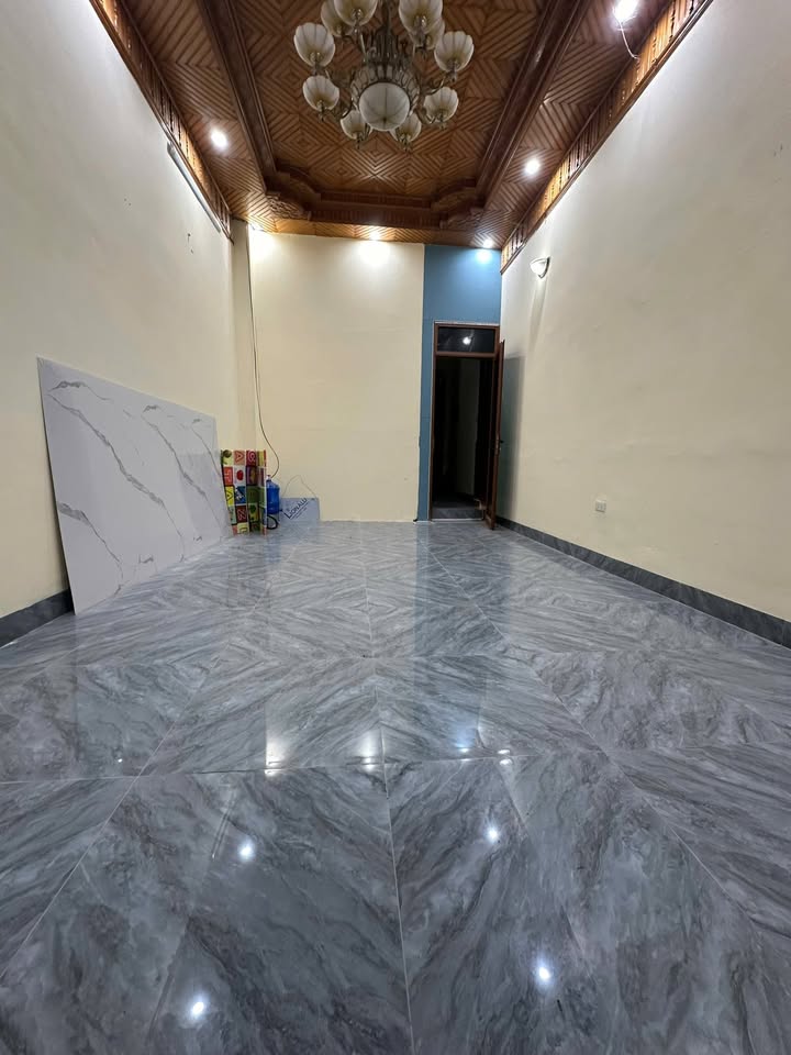 Mặt bằng kinh doanh 30m² Hồ điều hòa Mai Dịch - Vị trí đắc địa