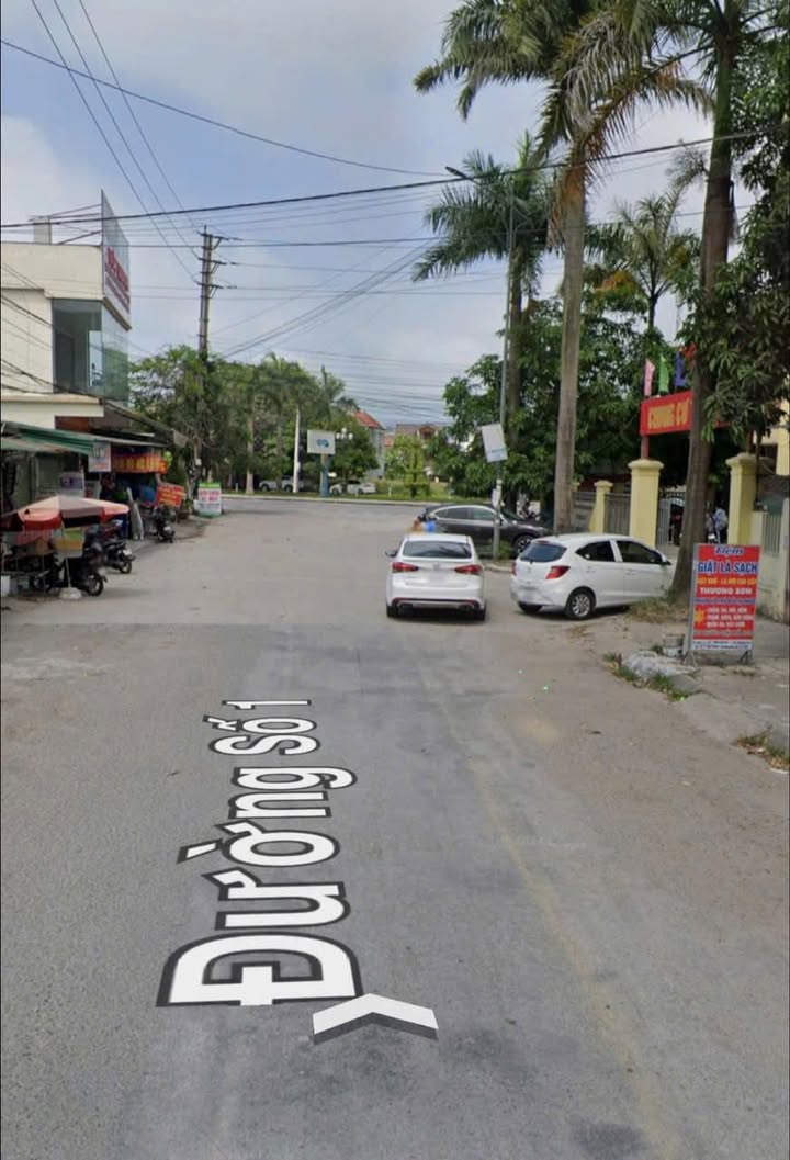 Nhà 3 Tầng Mặt Tiền 7.35m Kinh Doanh - Vinh Tân, 118m²