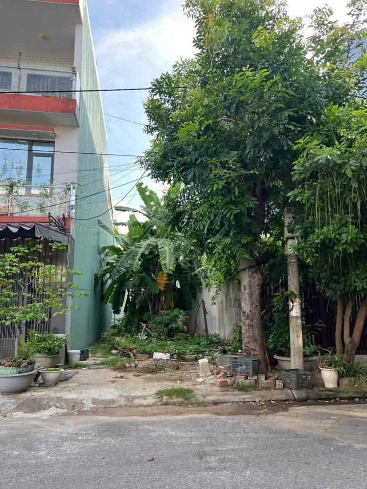 Đất Nền Nam Việt Á 100m² - Sổ Đỏ Sẵn Sàng - Giá 8 Tỷ