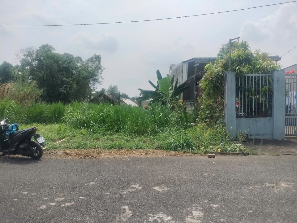 Đất nền 180m² Ấp 4 Sông Trầu, Trảng Bom - Giá tốt hiếm có 1.05 tỷ